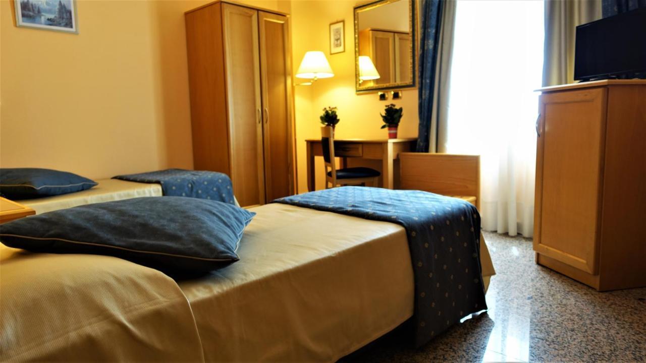 Bristol 3*